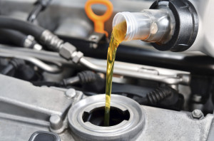 Servicing - motor oil refilling